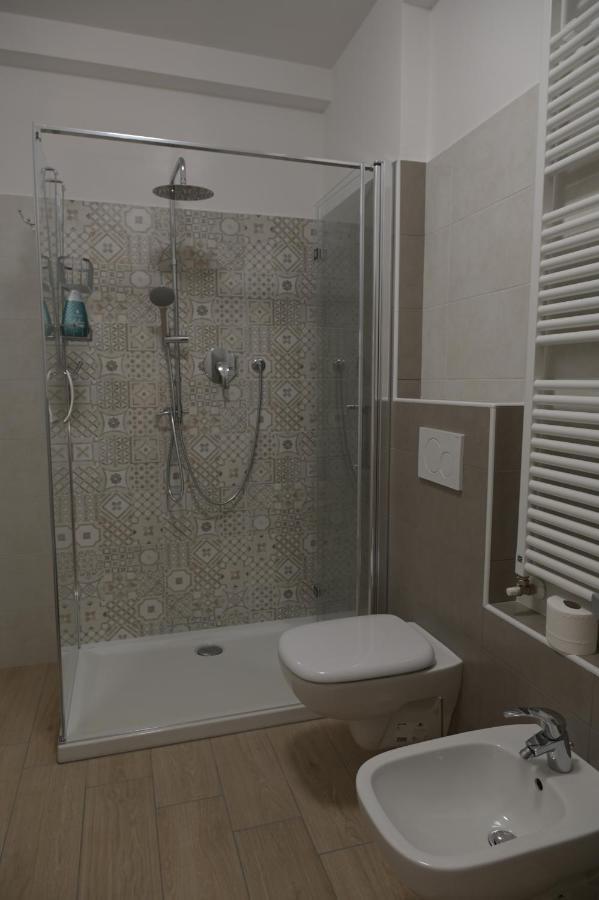 Grigio Perla Panigale, Con Giardino E Parcheggio Privato Gratuito Fino A Tre Posti Auto Appartement *