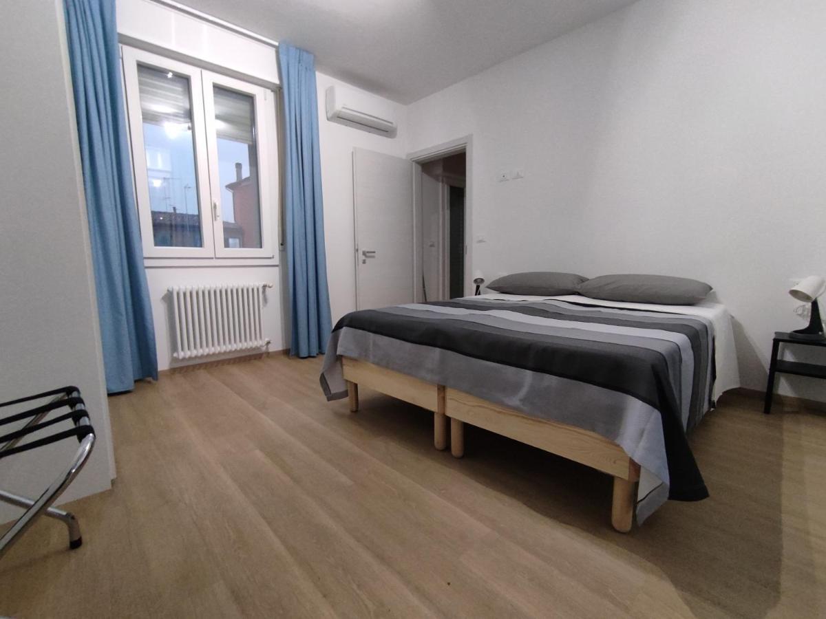 Appartement Grigio Perla Panigale, Con Giardino E Parcheggio Privato Gratuito Fino A Tre Posti Auto *